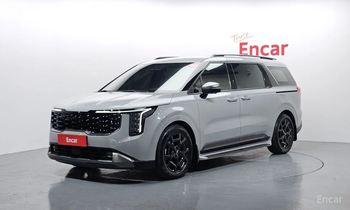 Фото 1 - Kia Carnival