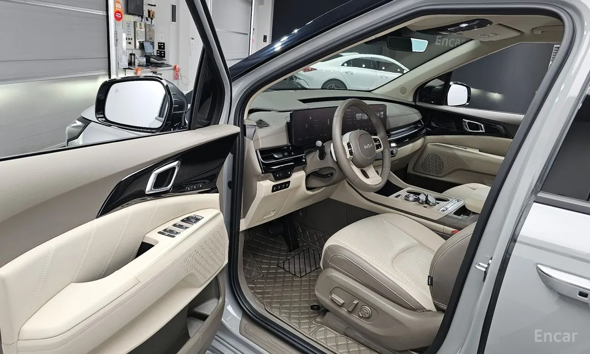 Фото 11 - Kia Carnival