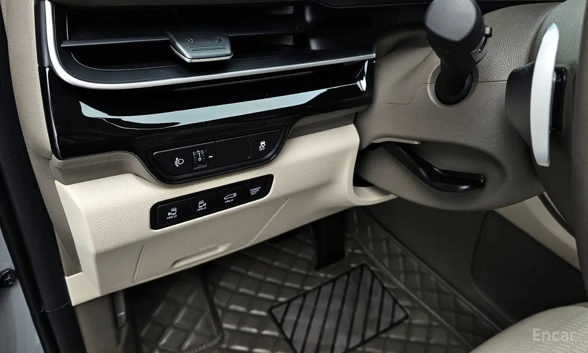 Фото 15 - Kia Carnival