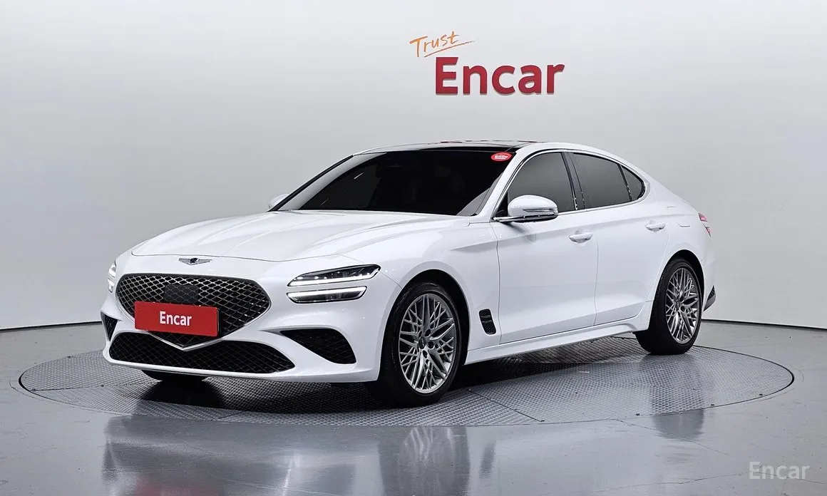 Фото 1 - Genesis G70