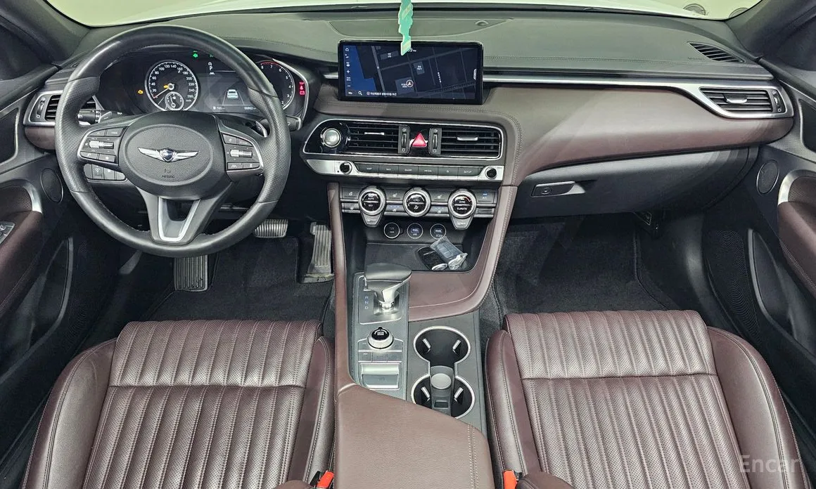 Фото 7 - Genesis G70