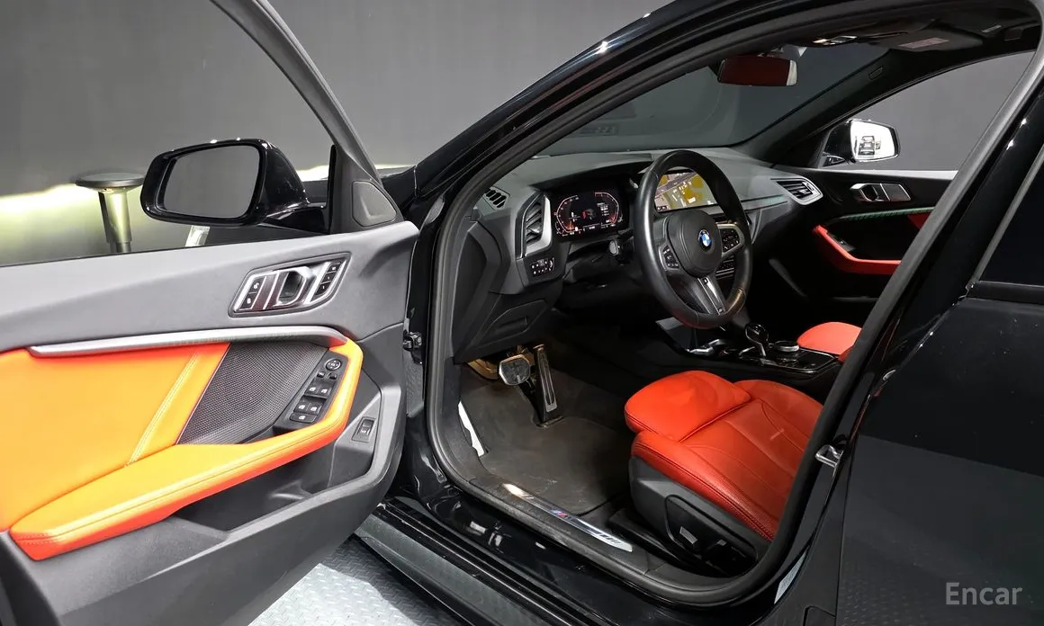 Фото 10 - BMW 1 Series