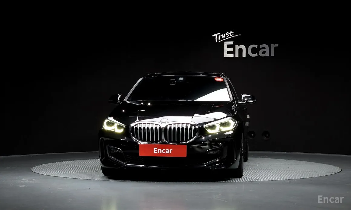 Фото 3 - BMW 1 Series