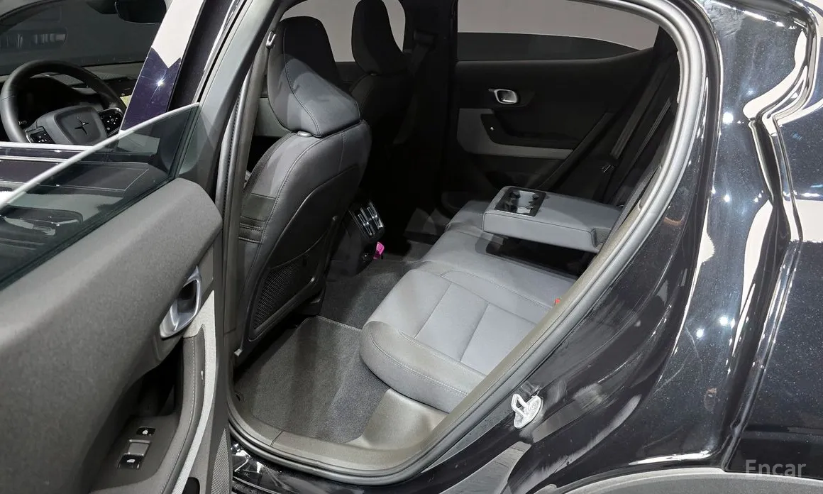 Фото 11 - Polestar 2