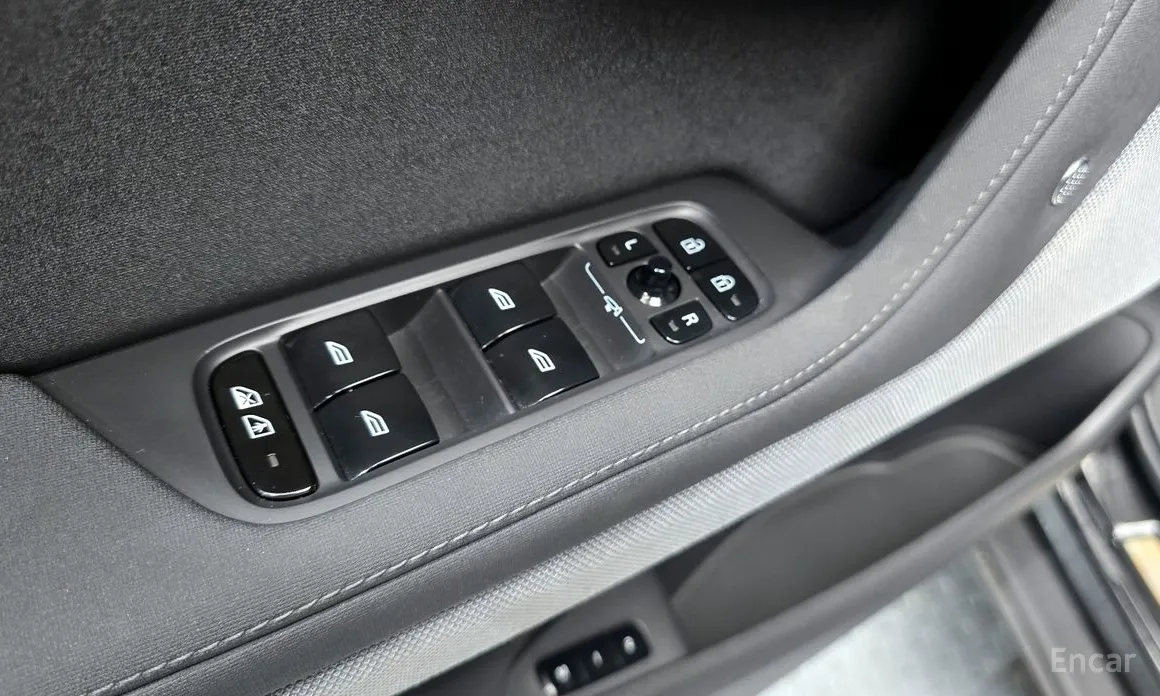 Фото 14 - Polestar 2