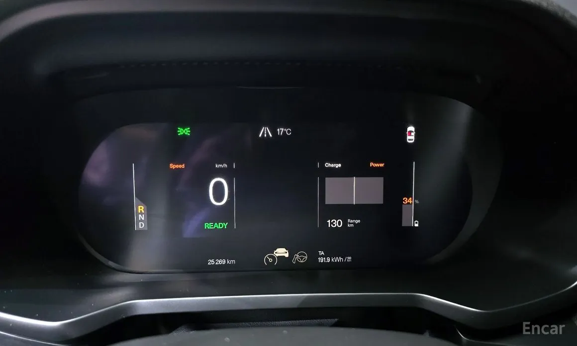 Фото 8 - Polestar 2