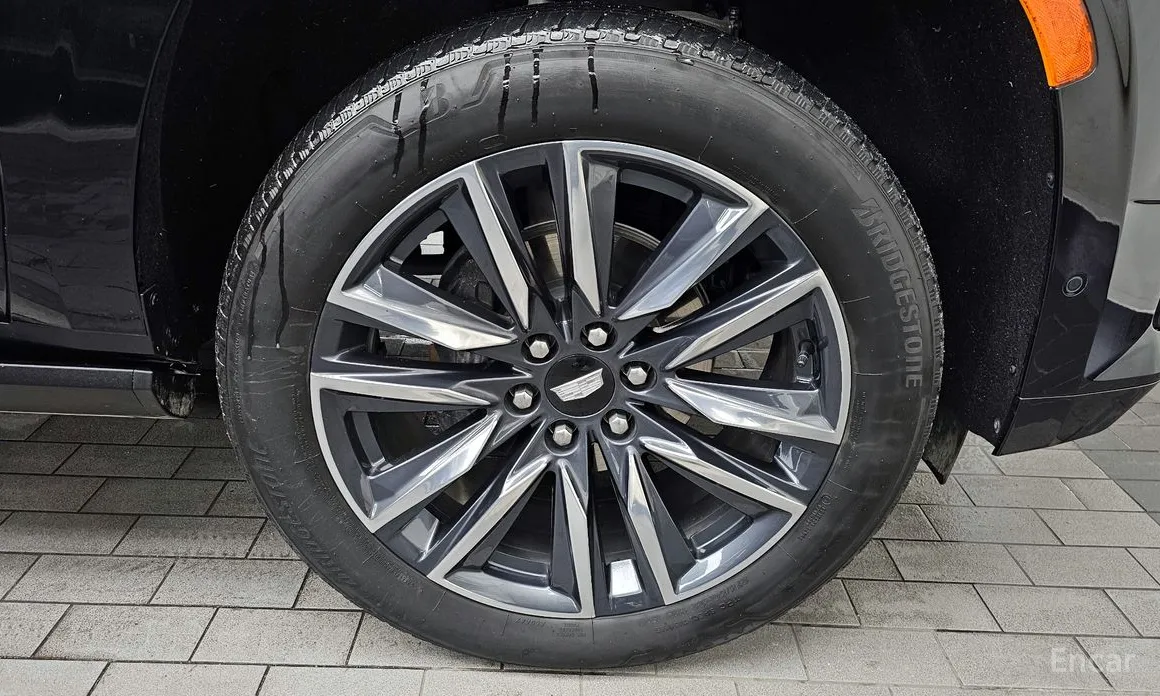 Фото 5 - Cadillac Escalade