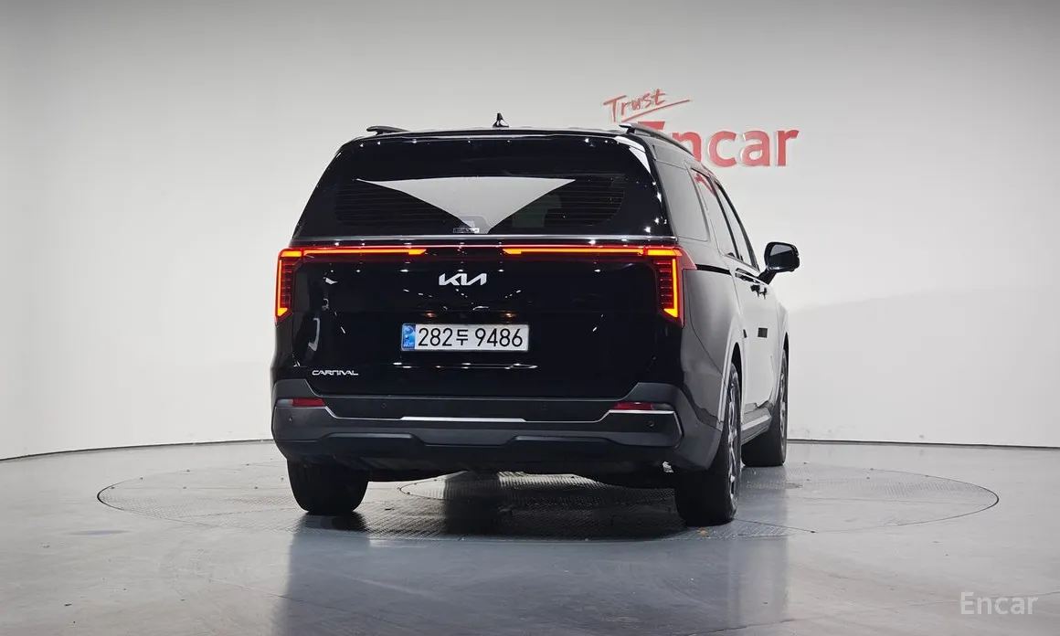 Фото 4 - Kia Carnival