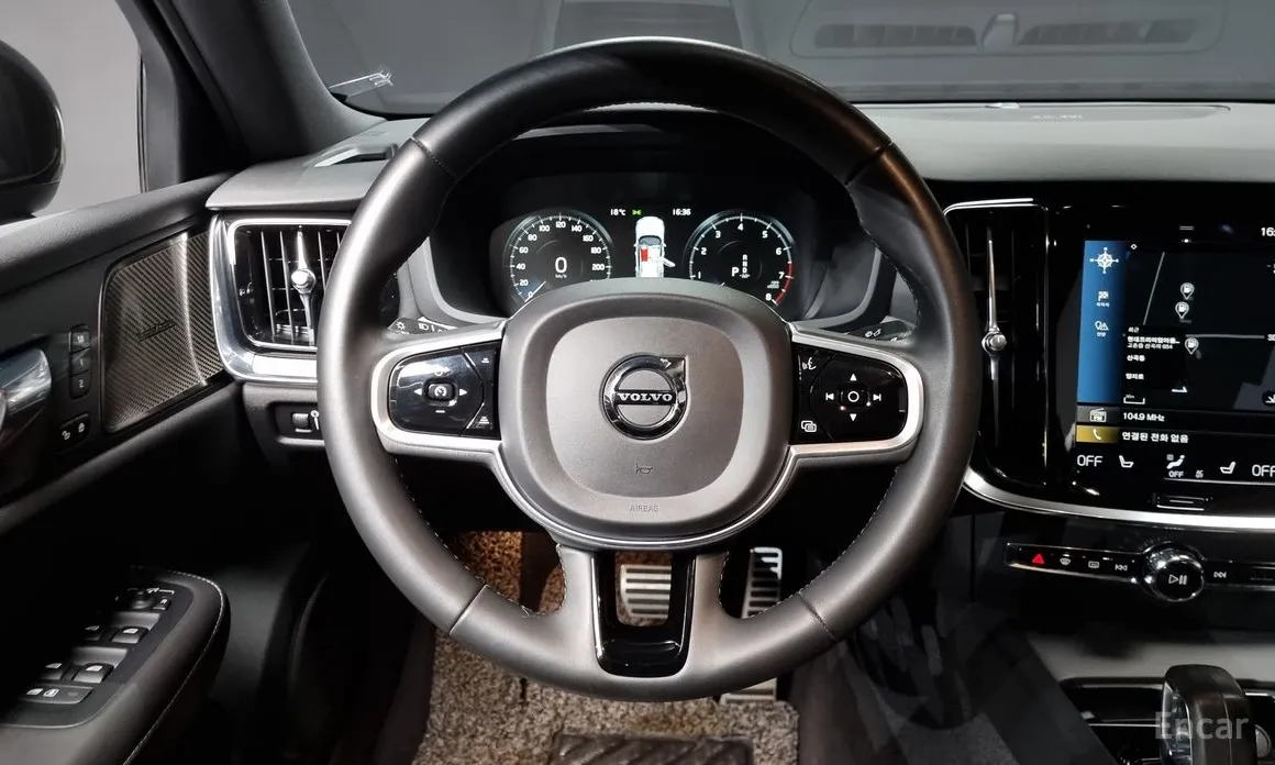 Фото 13 - Volvo S60