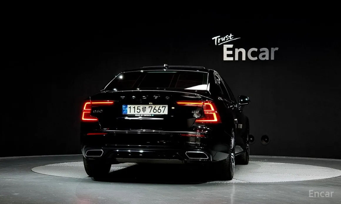 Фото 4 - Volvo S60