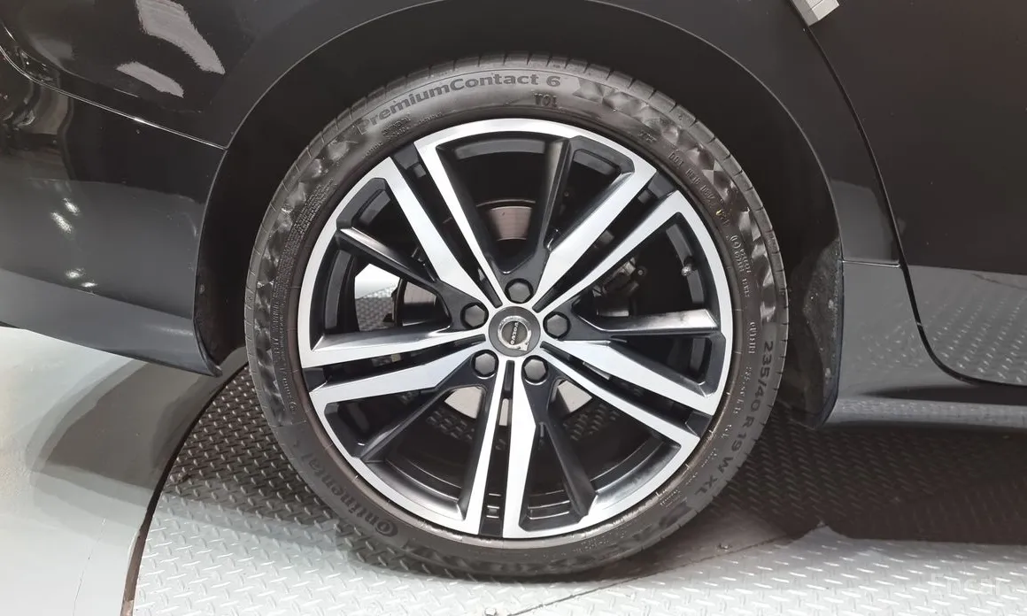 Фото 5 - Volvo S60