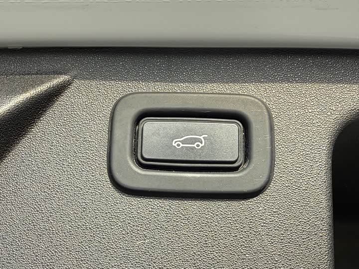 Фото 29 - Land Rover Discovery Sport