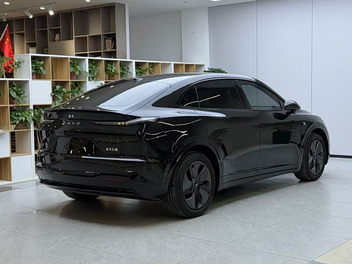 Фото 11 - Nio Onvo L60