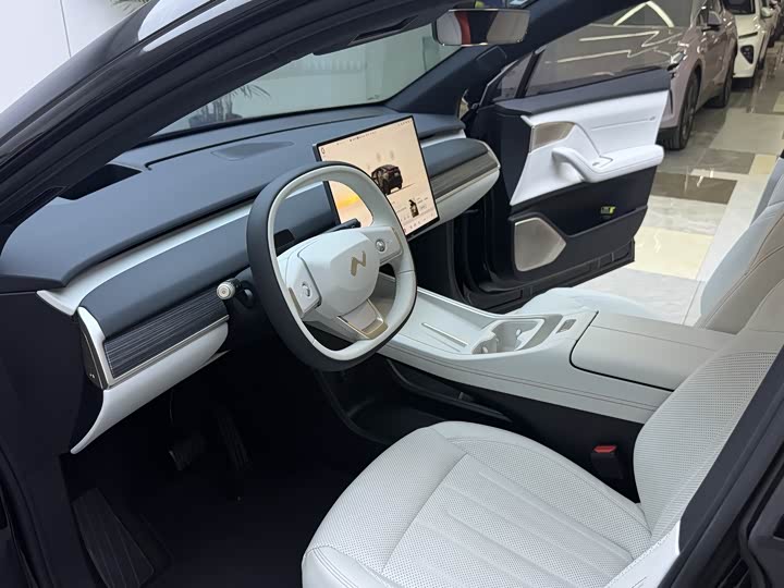 Фото 5 - Nio Onvo L60