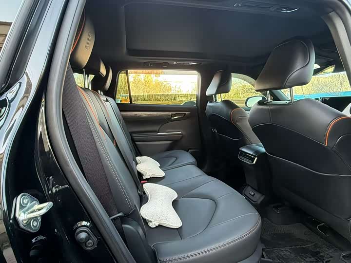 Фото 6 - Toyota Crown Kluger