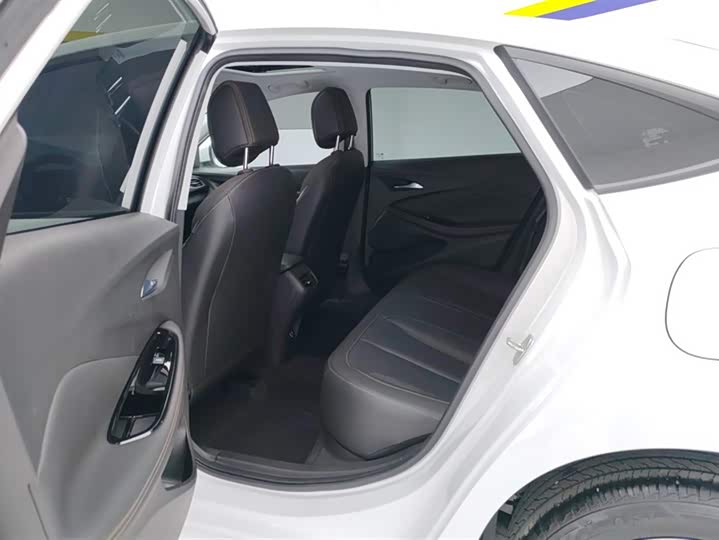 Фото 11 - Buick Verano