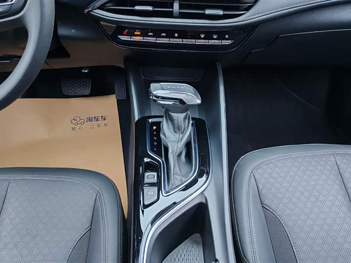 Фото 16 - Buick Verano