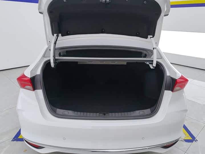 Фото 4 - Buick Verano