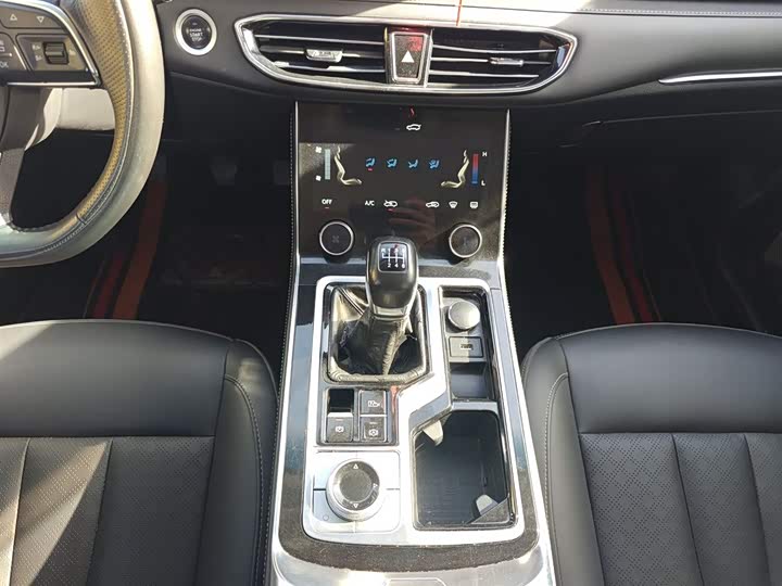 Фото 14 - Jetour X90