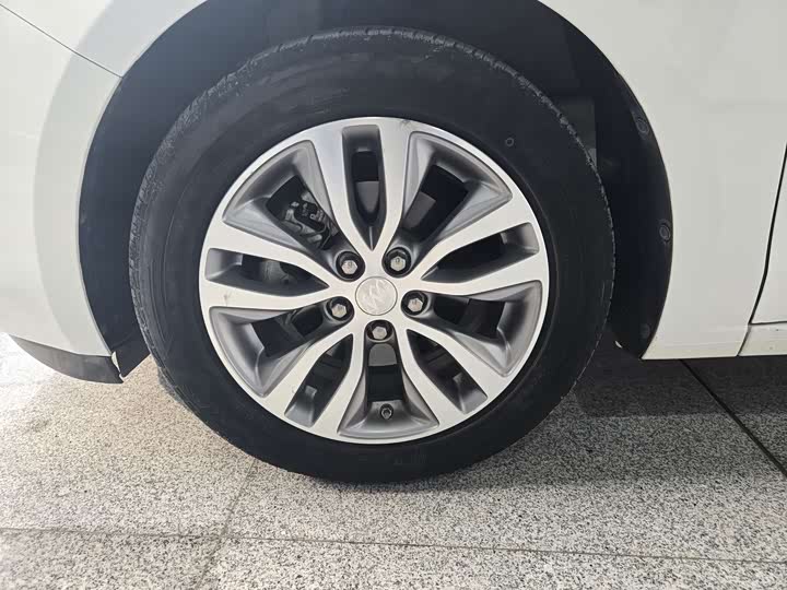 Фото 7 - Buick Excelle GT