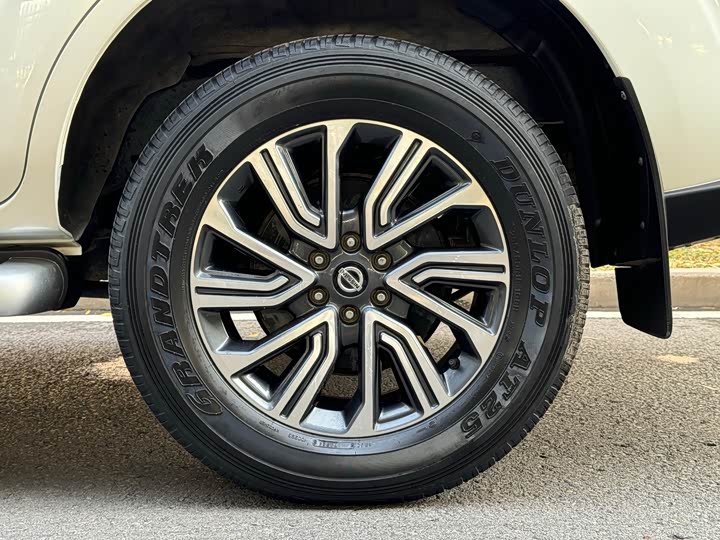 Фото 11 - Nissan Terra