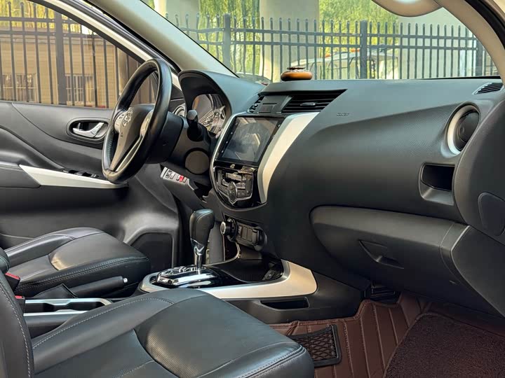 Фото 8 - Nissan Terra