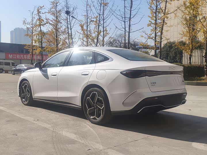 Фото 5 - BYD Seal 06 Hybrid/EV