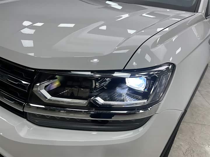 Фото 17 - Volkswagen Tharu