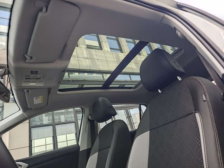 Фото 10 - Volkswagen Tacqua