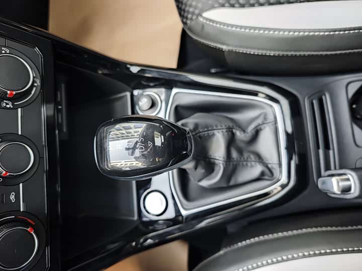 Фото 12 - Volkswagen Tacqua