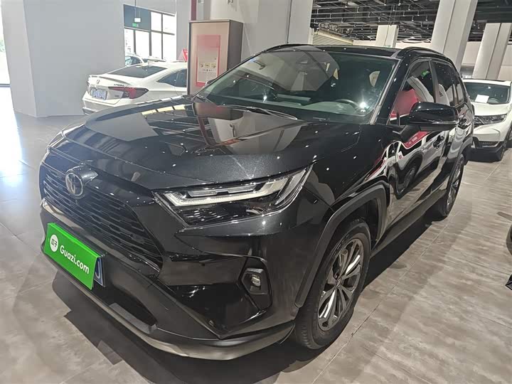 Фото 1 - Toyota RAV4