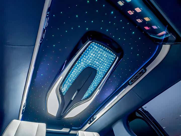 Фото 16 - Toyota Granvia