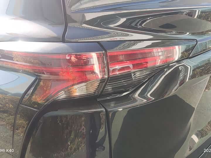 Фото 4 - Toyota Granvia