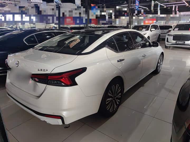 Фото 7 - Nissan Teana