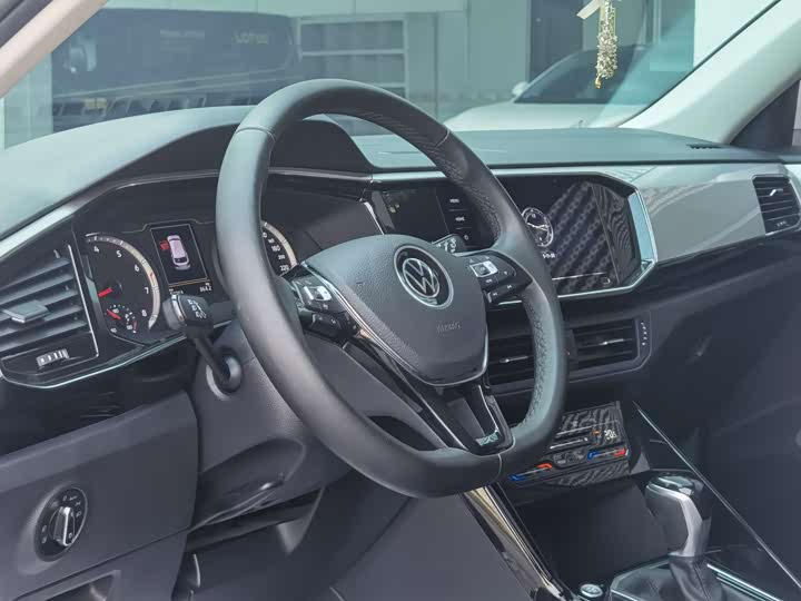 Фото 13 - Volkswagen Tayron