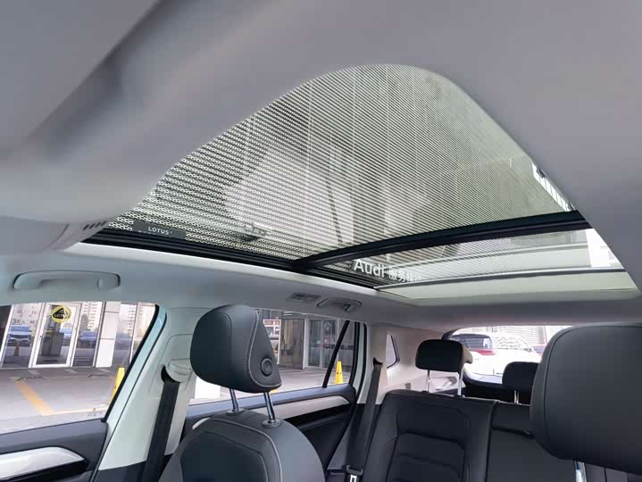 Фото 20 - Volkswagen Tayron