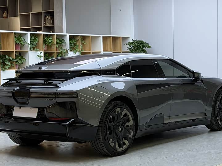 Фото 9 - HiPhi Z