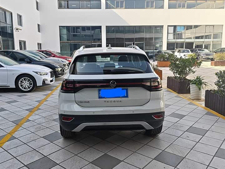 Фото 4 - Volkswagen Tacqua