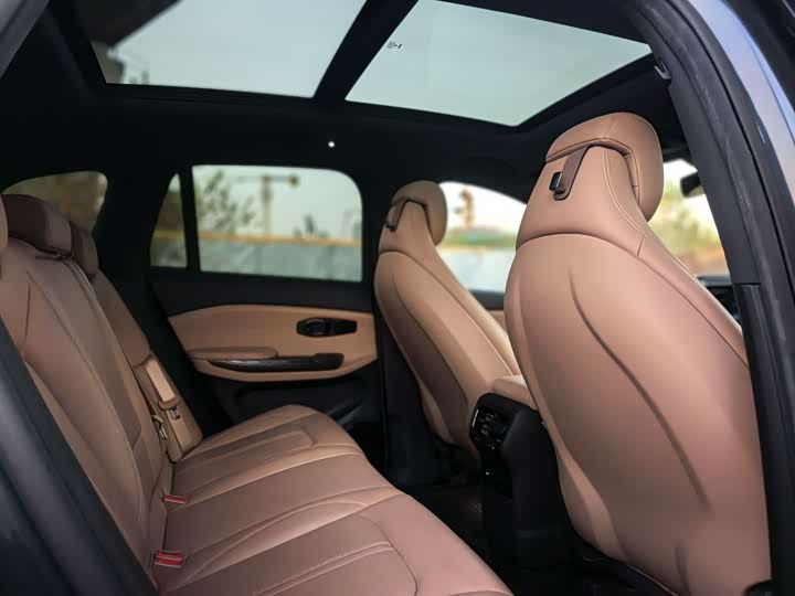 Фото 14 - Nio ES6