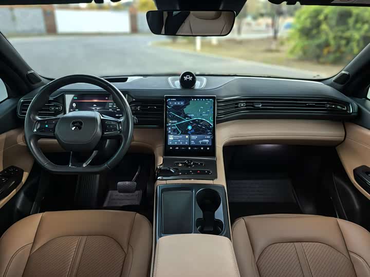 Фото 6 - Nio ES6