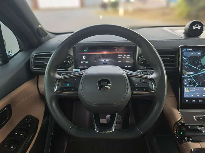 Фото 7 - Nio ES6