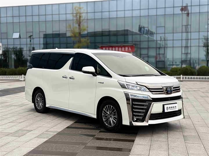 Фото 3 - Toyota Vellfire