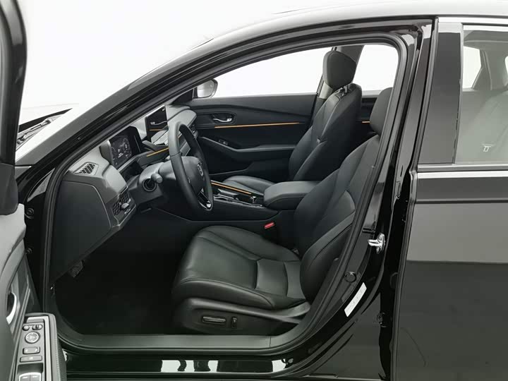 Фото 10 - Honda Accord