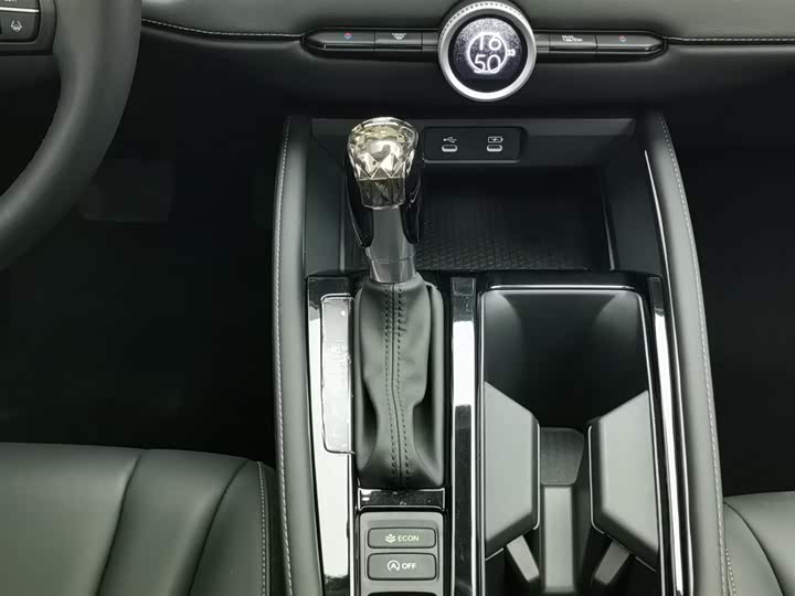 Фото 13 - Honda Accord