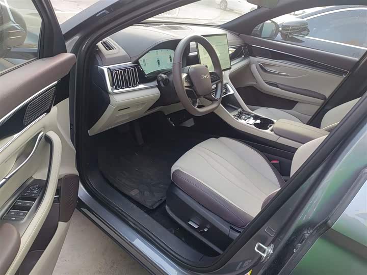 Фото 16 - BYD Song Plus Hybrid/EV