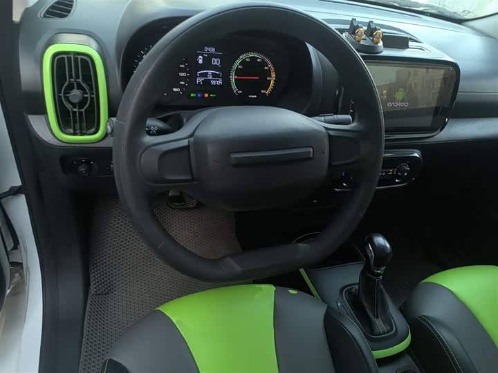 Фото 11 - Roewe Clever