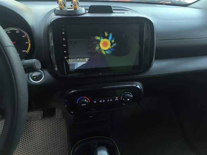 Фото 13 - Roewe Clever