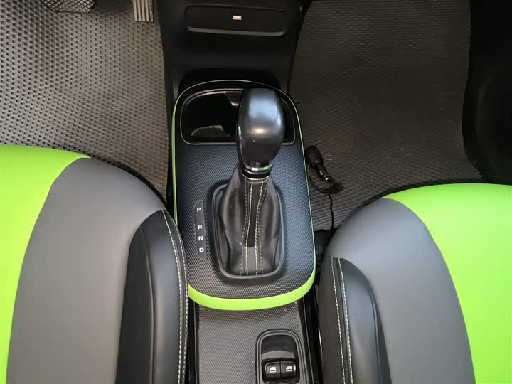 Фото 14 - Roewe Clever