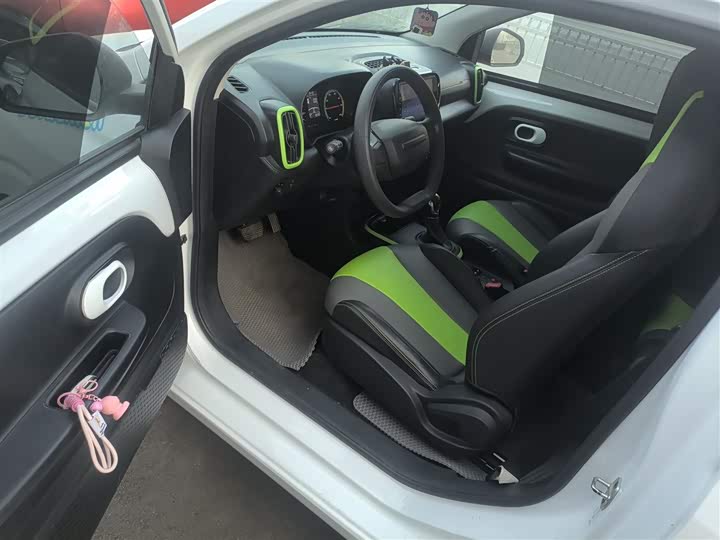 Фото 16 - Roewe Clever