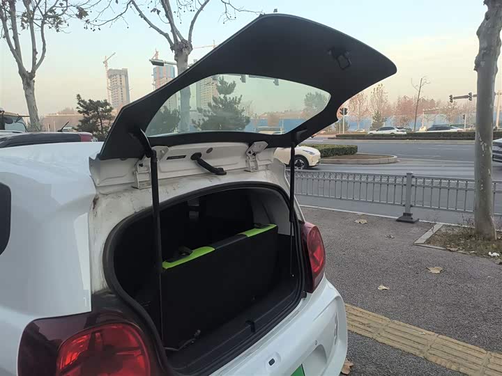 Фото 19 - Roewe Clever